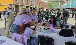 ALCALD?A CUAUHT?MOC INSTALA M?DULO DE REACCI?N VIOLETA EN PLAZA GARIBALDI