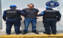 DETENIDO POR ROBO CON VIOLENCIA EN LA MORELOS; MUJER RESULTA LESIONADA