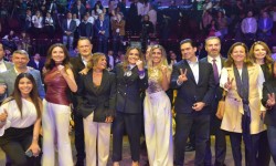 CUAUHT?MOC LATE M?S FUERTE CON ALESSANDRA ROJO DE LA VEGA