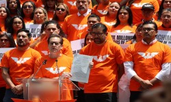 Movimiento Ciudadano CDMX denuncia a Clara Brugada: 3,360 millones de pesos anunciados para mitigar lluvias, pero la ciudad bajo el agua.