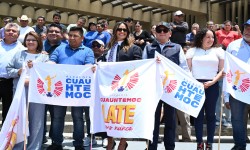 ALE ROJO DE LA VEGA ENTREGA NUEVOS CAMIONES DE BASURA Y RECONOCE LABOR DE TRABAJADORES DE LIMPIA EN LA CUAUHT?MOC