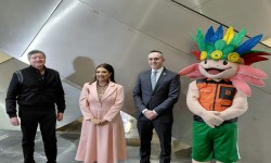 CLARA BRUGADA ENTREGA 20 NUEVAS ESCALERAS ELECTRICAS DEL METRO; LA META ES RENOVAR 120 PARA 2030